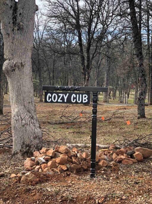 Cozy Cub Cabin, Brand New Home Near Yosemite マリポサ エクステリア 写真